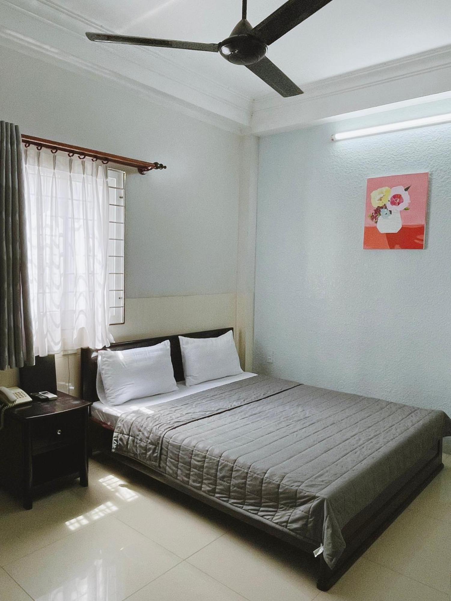 Phuong Nam Hotel An Giang Лонгсюен Экстерьер фото