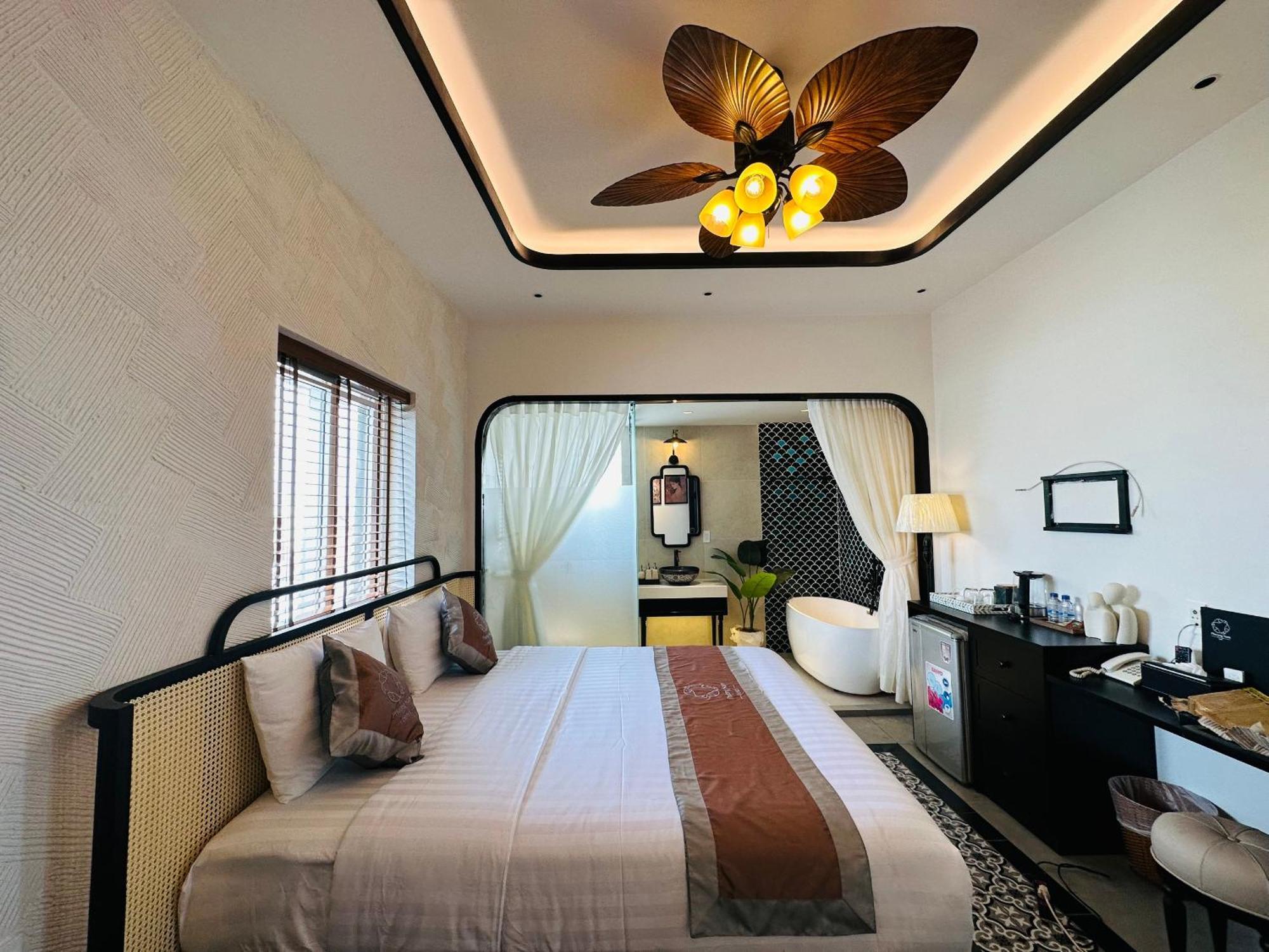 Phuong Nam Hotel An Giang Лонгсюен Экстерьер фото